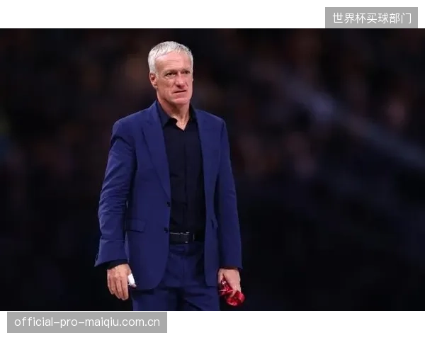 德尚放弃卡马文加的组织能力，意味着法国队中场将更依赖拉比奥特的前插。