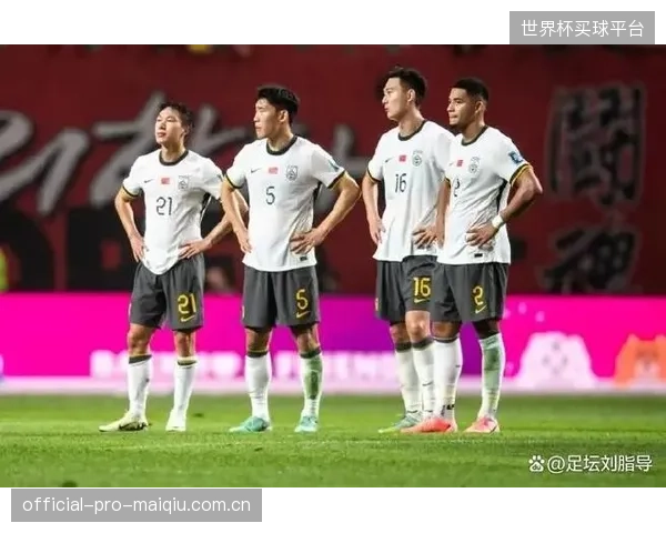 朱辰杰延续其稳定发挥，成为多家媒体评选的本土半程最佳阵容中卫。